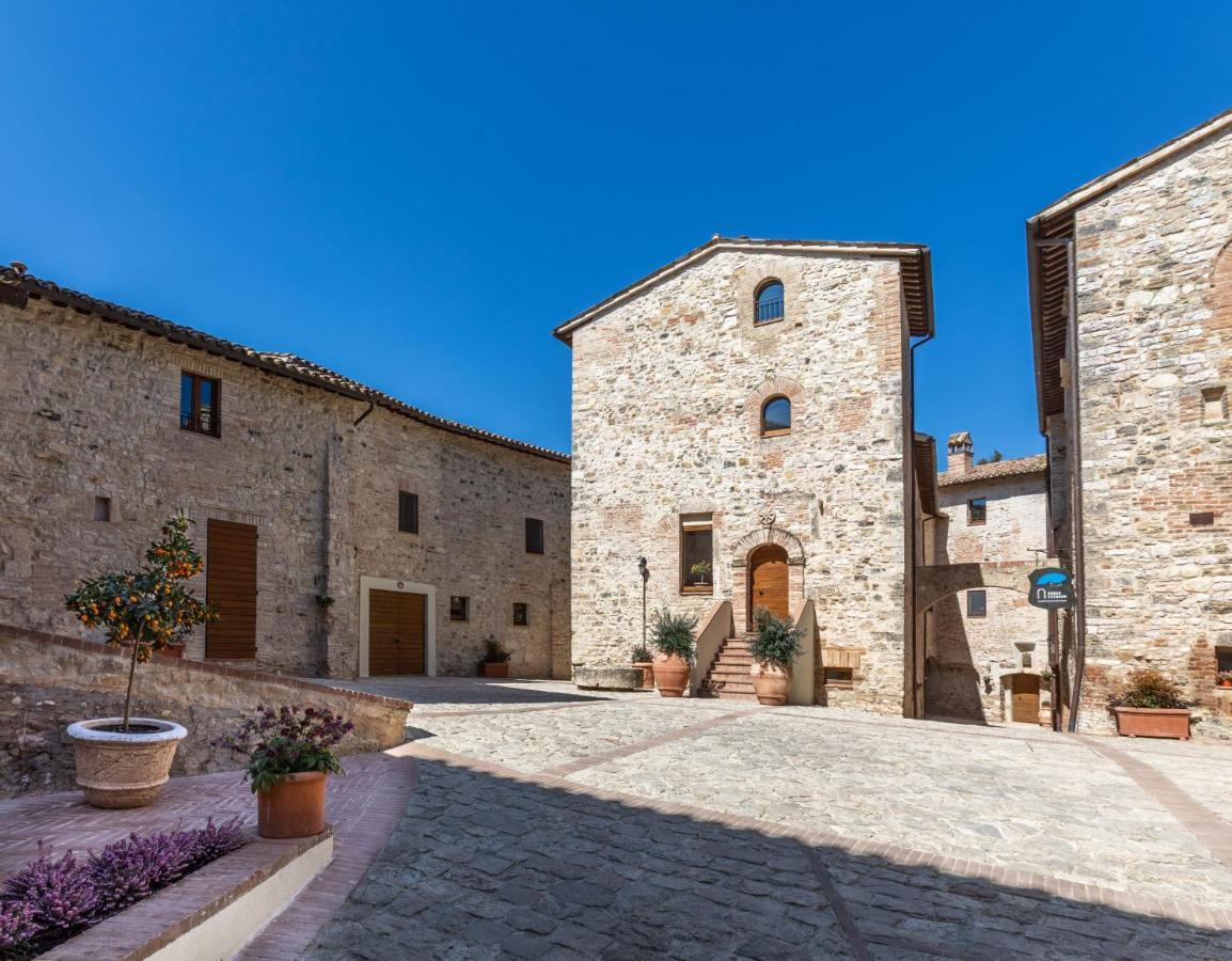 Borgo Petroro Hotel Todi Buitenkant foto