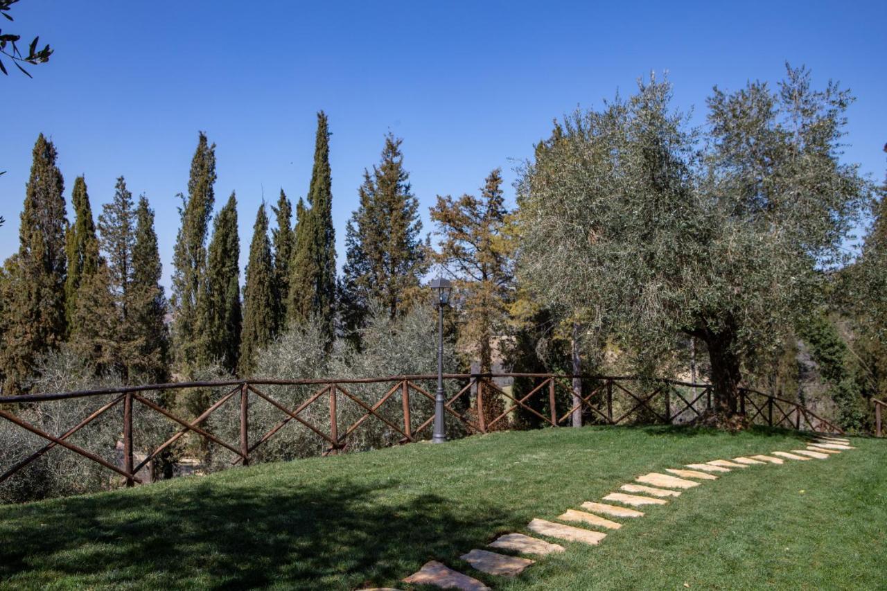 Borgo Petroro Hotel Todi Buitenkant foto