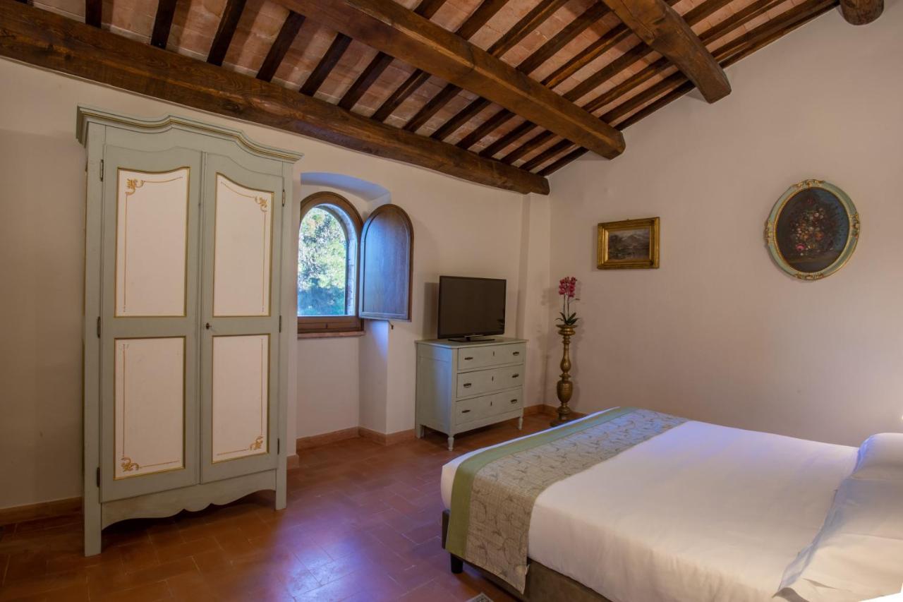 Borgo Petroro Hotel Todi Buitenkant foto