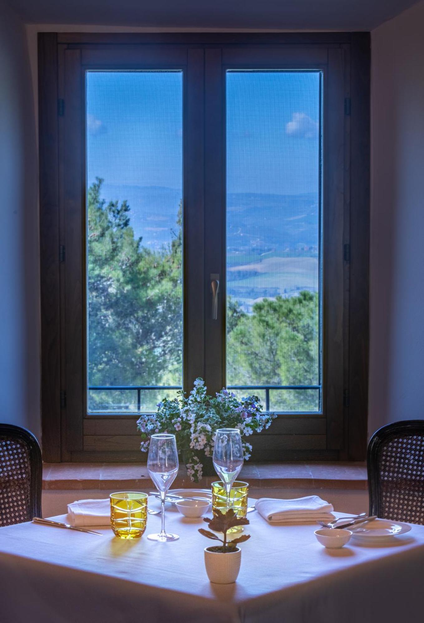 Borgo Petroro Hotel Todi Buitenkant foto